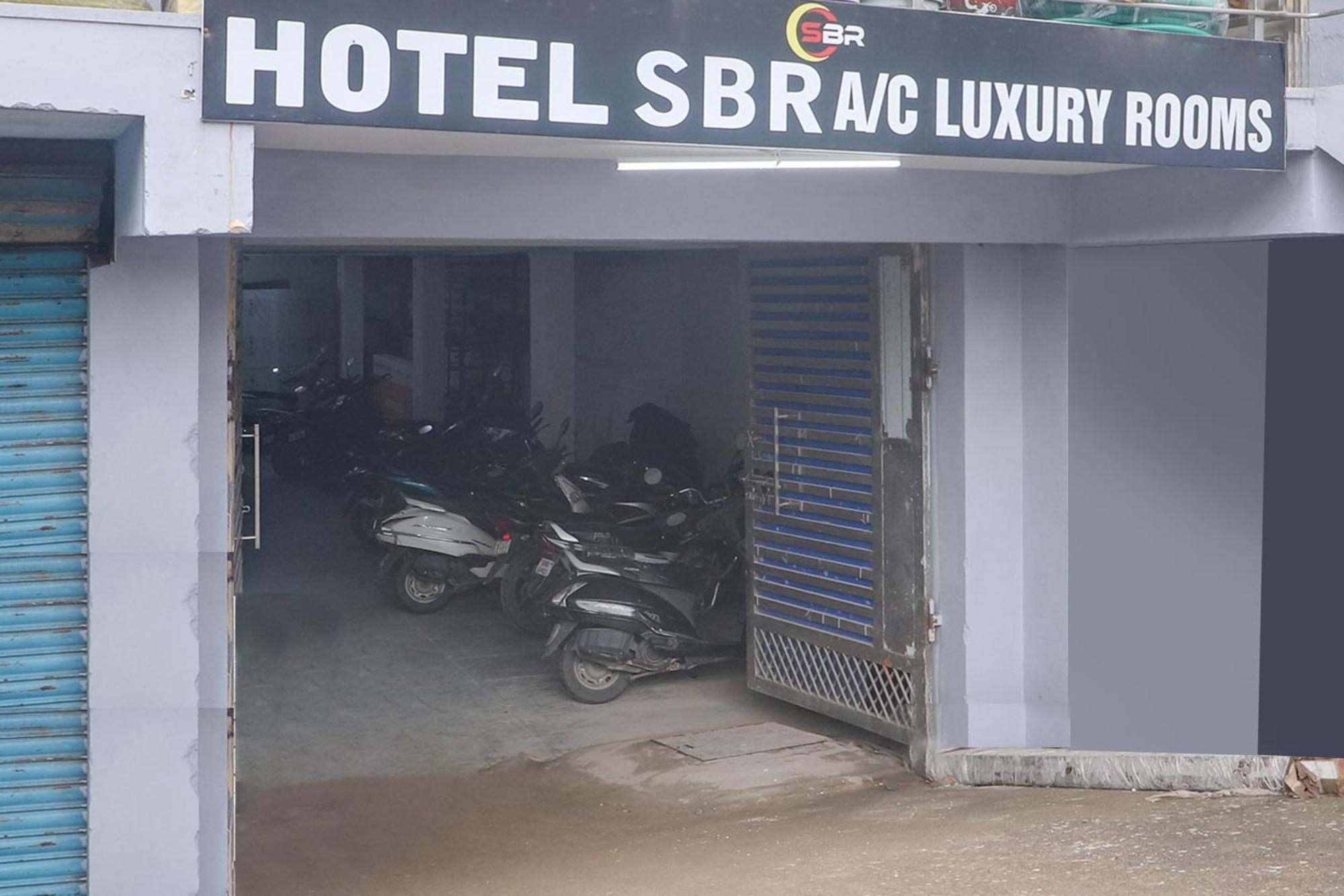 Collection O Sbr Kondapur Near Rto Office Hotel Хидерабад Екстериор снимка